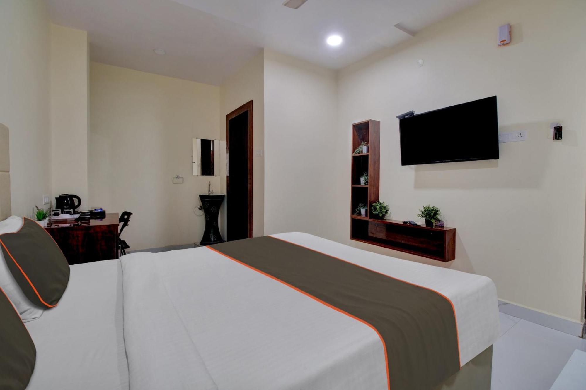 Collection O Hotel Mango Tree Khammam Exterior foto